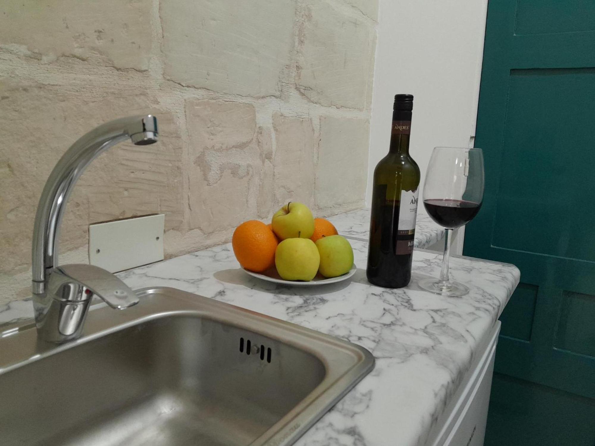 Limestone Suites Sliema Exterior photo